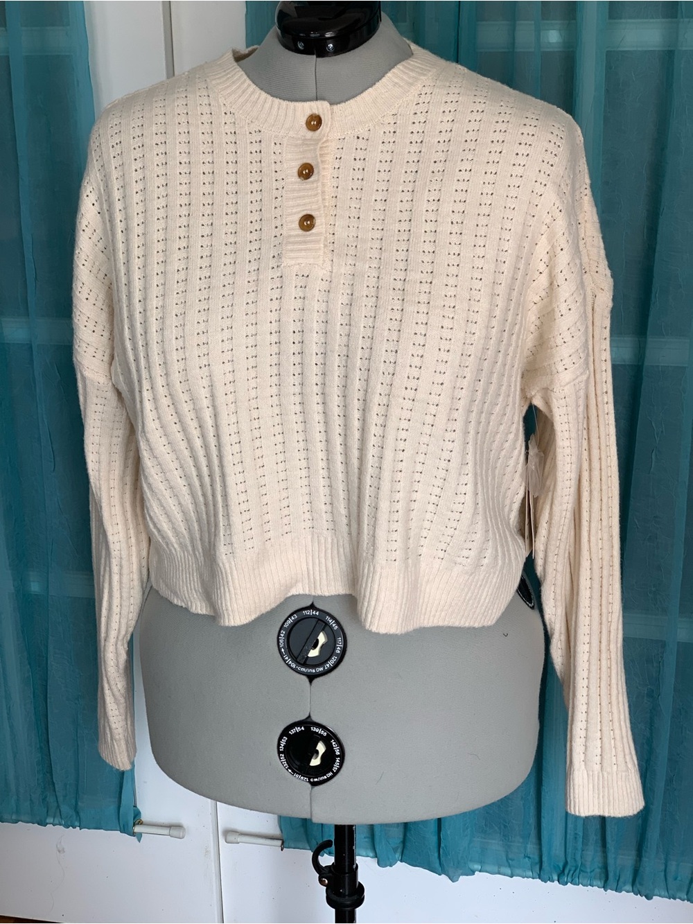 Cream Button-Front Knit crop Sweater XXL size 20 no boundaries NWT crochet knit